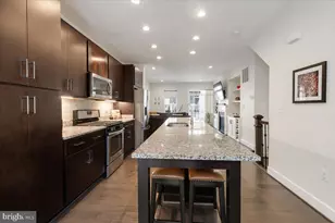 254 Bluemont Branch Terrace SE, Leesburg, VA 20175 - Photo 5