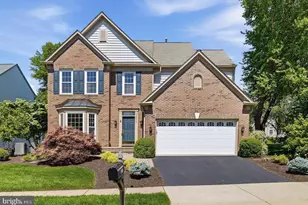 43232 Golf View Dr, Chantilly, VA 20152 - Photo 1