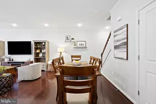 24523 Glenville Grv Ter, Aldie, VA 20105 - Photo 11