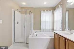 25352 Ripleys Field Dr, Chantilly, VA 20152 - Photo 21