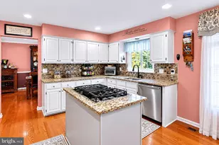 108 Bethal Ct SW, Leesburg, VA 20175 - Photo 9