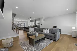 42464 Mildred Lndg Sq, Ashburn, VA 20148 - Photo 15
