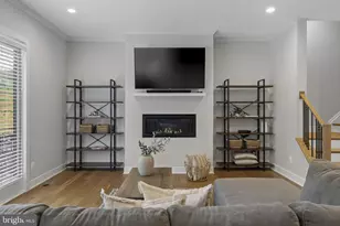 42464 Mildred Lndg Sq, Ashburn, VA 20148 - Photo 17