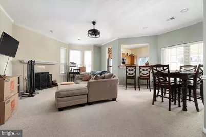 664 Gateway Drive SE #302, Leesburg, VA 20175 - Photo 5