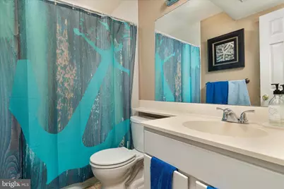 664 Gateway Drive SE #302, Leesburg, VA 20175 - Photo 19