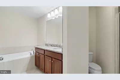 42371 Trellis Square, Brambleton, VA 20148 - Photo 37