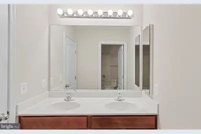 42371 Trellis Square, Brambleton, VA 20148 - Photo 55