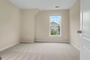 42371 Trellis Square, Brambleton, VA 20148 - Photo 43