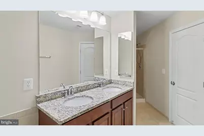 42371 Trellis Square, Brambleton, VA 20148 - Photo 35