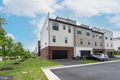 43927 Hurleys Hunt Terrace, Ashburn, VA 20147 - Photo 3