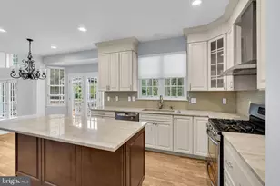 43553 Dempsey Ln, Chantilly, VA 20152 - Photo 13