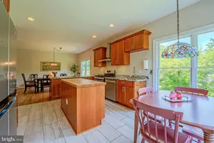 11404 Russell Rd, Hillsboro, VA 20132 - Photo 13