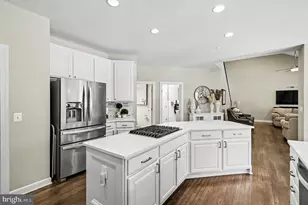 42498 Longacre Dr, Chantilly, VA 20152 - Photo 5
