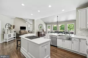 42498 Longacre Dr, Chantilly, VA 20152 - Photo 7