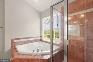 21776 Ladyslipper Sq, Ashburn, VA 20147 - Photo 35