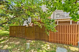 21776 Ladyslipper Sq, Ashburn, VA 20147 - Photo 55