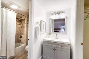 236 E Juniper Ave, Sterling, VA 20164 - Photo 21
