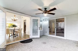 236 E Juniper Ave, Sterling, VA 20164 - Photo 23