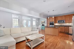 25241 Destination Square, Aldie, VA 20105 - Photo 13