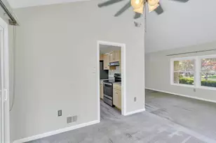 20 Running Brook Ln, Sterling, VA 20164 - Photo 35