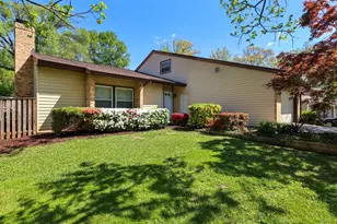 20 Running Brook Ln, Sterling, VA 20164 - Photo 5