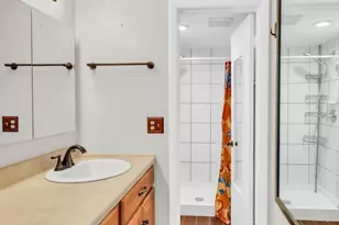 20 Running Brook Ln, Sterling, VA 20164 - Photo 23