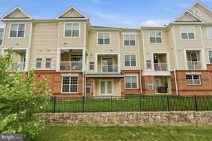 23286 Southdown Manor Terrace, Ashburn, VA 20148 - Photo 19