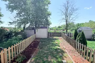 33 Park Pl, Lovettsville, VA 20180 - Photo 25