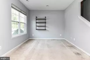 44025 Eastgate View Drive, Chantilly, VA 20152 - Photo 3