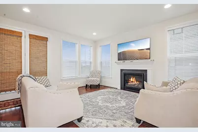 25495 Woodbine Farm Drive, Chantilly, VA 20152 - Photo 5