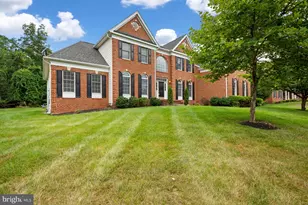 23353 Lennoxville Way, Sterling, VA 20166 - Photo 3