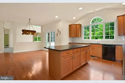 23353 Lennoxville Way, Sterling, VA 20166 - Photo 17