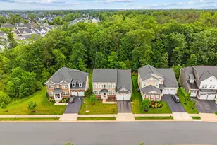23754 Kilkerran Dr, Aldie, VA 20105 - Photo 13