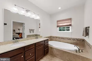 25079 Chafee Cir, Aldie, VA 20105 - Photo 49