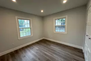 413 Harding Ct, Sterling, VA 20164 - Photo 5