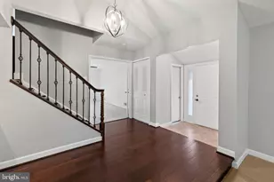 126 Hopeland Ln, Sterling, VA 20164 - Photo 11