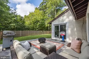 126 Hopeland Ln, Sterling, VA 20164 - Photo 29
