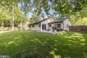126 Hopeland Ln, Sterling, VA 20164 - Photo 27