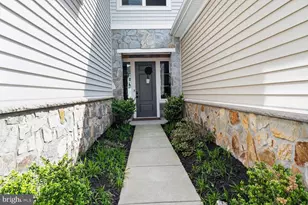 42747 Cushing Terrace, Ashburn, VA 20148 - Photo 3