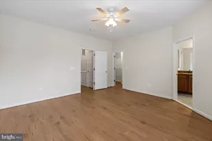 19449 Coppermine Sq, Leesburg, VA 20176 - Photo 25