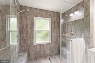 43847 Glenhazel Dr, Ashburn, VA 20147 - Photo 45