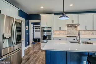 18120 Ridgewood Pl, Round Hill, VA 20141 - Photo 9