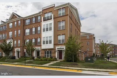 23473 Logans Terrace, Ashburn, VA 20148 - Photo 3