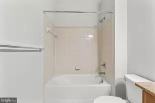 24701 Byrne Meadow Square, Aldie, VA 20105 - Photo 11