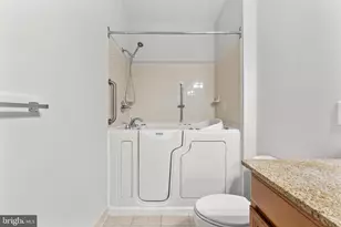 24701 Byrne Meadow Square, Aldie, VA 20105 - Photo 15