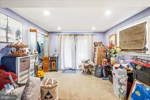 713 W Holly Ave, Sterling, VA 20164 - Photo 29