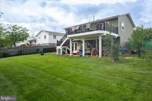 713 W Holly Ave, Sterling, VA 20164 - Photo 5