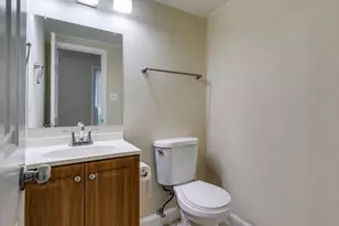 310 Newman Ct, Sterling, VA 20164 - Photo 31