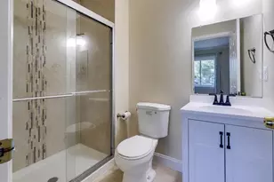 310 Newman Ct, Sterling, VA 20164 - Photo 25