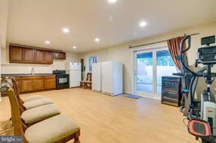 310 Newman Ct, Sterling, VA 20164 - Photo 35